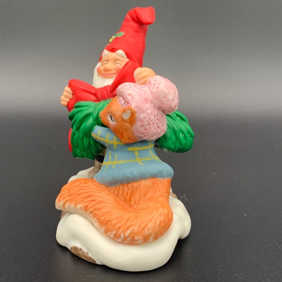 FRITZ and FYOYD Figurine HOLIDAY HAMLET Tying the Christmas Garland 1993 ELF FOX - Picture 2 of 6